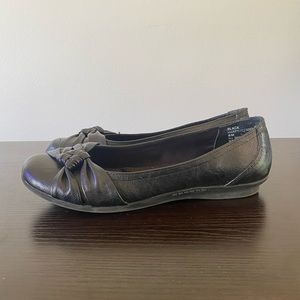 Cliff’s black flats -size 8